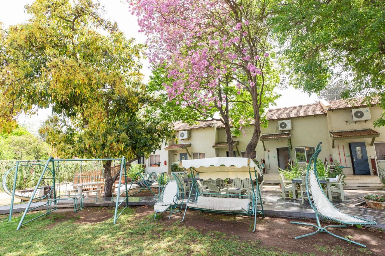 Nuriel Fruit & Guest House Sheʼar Yashuv Εξωτερικό φωτογραφία