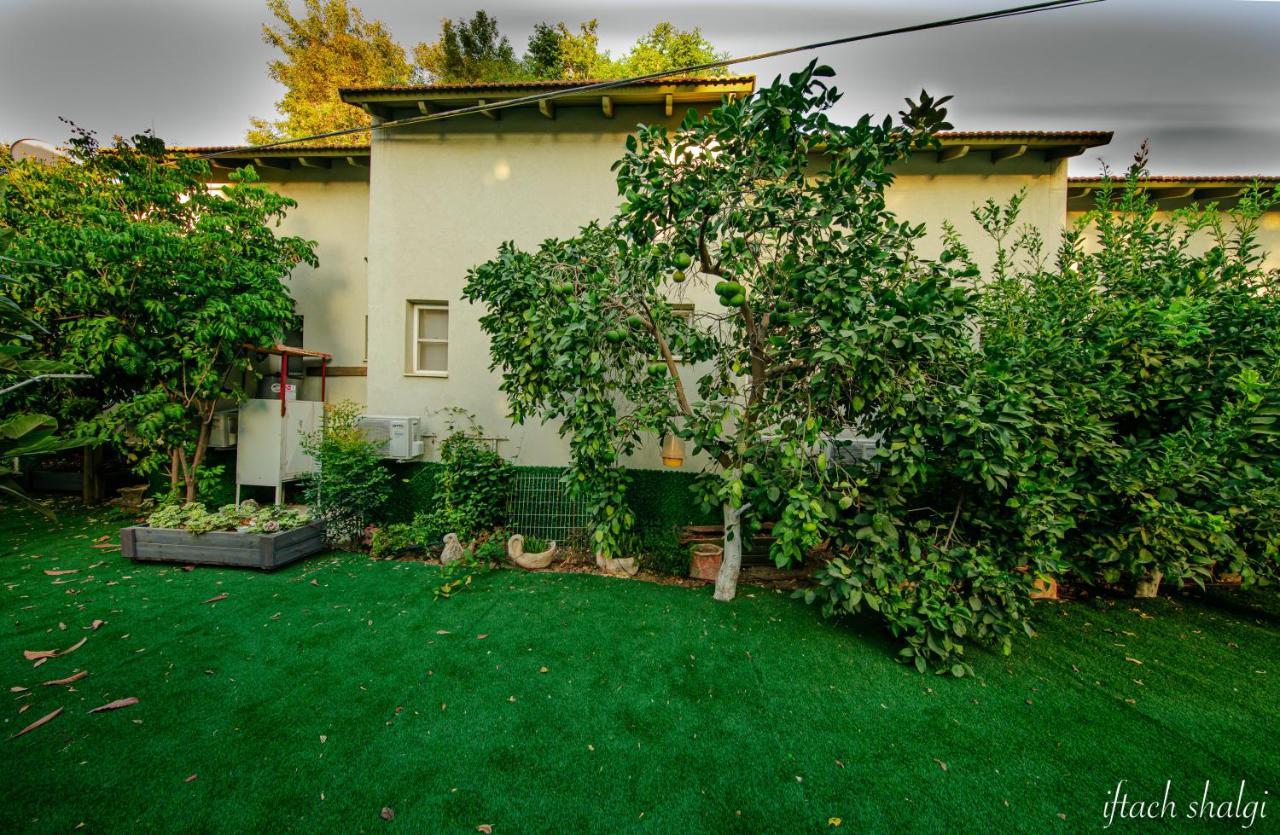 Nuriel Fruit & Guest House Sheʼar Yashuv Εξωτερικό φωτογραφία