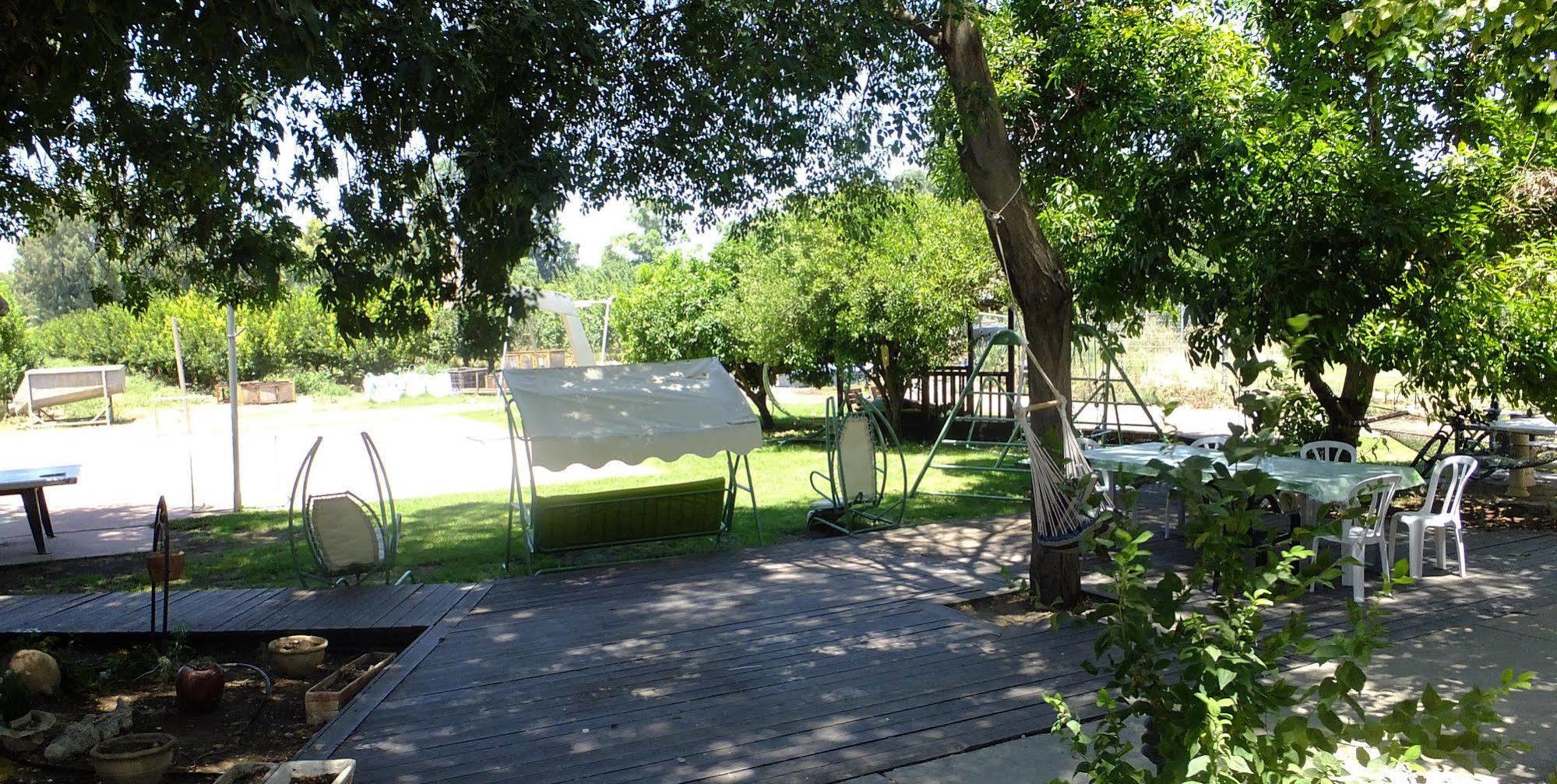 Nuriel Fruit & Guest House Sheʼar Yashuv Εξωτερικό φωτογραφία